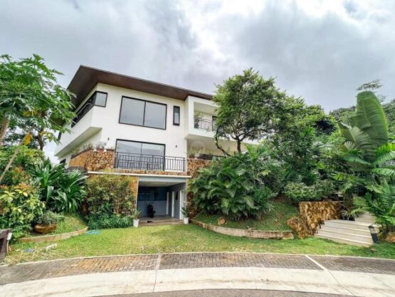 Fully Furnished 2-Storey House and Lot